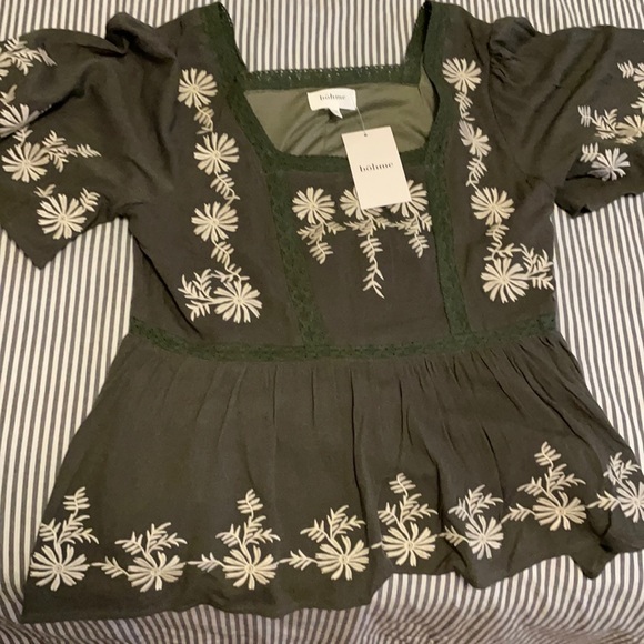 A boho top - Picture 1 of 2